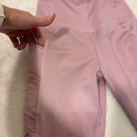 Women's Like New Full Length Lavender Leggings by "Ready To Go" - Picture 2 of 5